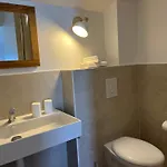 Exceptional Waterfront Вилла *