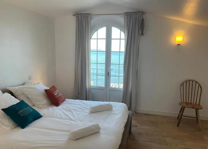 Exceptional Waterfront Villa