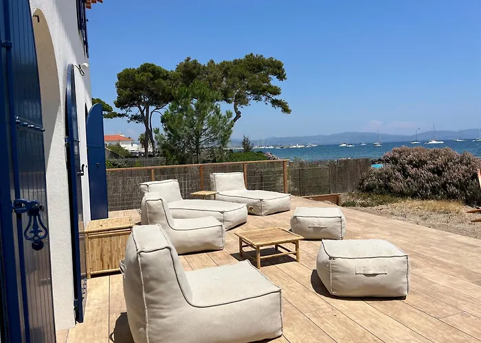 Exceptional Waterfront 别墅 耶尔